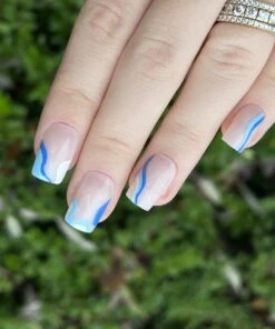 Merkloos Korte Blauwe Lijn Nagels - Blauw - Plaknagels - Plaktabs - Kort