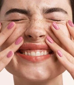 Pink Gellac - Vintage Rose - Gellak - Vegan - Roze - Glanzend - 15ml 7 Pink Gellac - Vintage Rose - Gellak - Vegan - Roze - Glanzend - 15ml -Beroemde Cosmetica Winkel 1050x1200 2