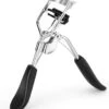INTER-ESQUE® Wimperkruller Met Kam - Eyelash Curler + 5x Gratis Extra Siliconen Pad - Zwart/Zilver -Beroemde Cosmetica Winkel 1057x1200 2