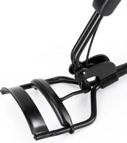 INTER-ESQUE® Wimperkruller - Eyelash Curler + 5x Gratis Extra Siliconen Pad - Zwart -Beroemde Cosmetica Winkel 1063x1200 10