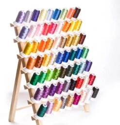 Merkloos Houten Naaigaren Rek - 60 Houders Voor Garen - Voor Naaien & Borduren - Opbergrek Staand - 60 Pinnen - Houder - Organizer - Hout -Beroemde Cosmetica Winkel 1154x1200 14