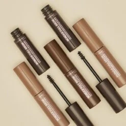 Rimmel London Wonder'full 24 Hour Brow Mascara - Wenkbrauwgel - 003 Dark Brown 13 Rimmel London Wonder'full 24 Hour Brow Mascara - Wenkbrauwgel - 003 Dark Brown -Beroemde Cosmetica Winkel 1197x1200 27