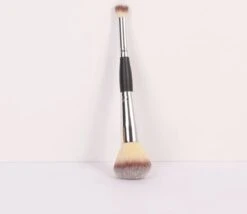 Foundation - Poeder - Make-up Kwast- Foundation Kwast - Concealer Kwast 3-in 1 - Must-have - Cadeau - Verjaardag - Populair - Trendy - Efficiënt - Tijdbesparend -Beroemde Cosmetica Winkel 1200x1040 2