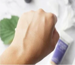 Biodermal Anti Age CC - Camouflerende Crème Met SPF15 - Lichte Huid - 50ml 11 Biodermal Anti Age CC - Camouflerende Crème Met SPF15 - Lichte Huid - 50ml -Beroemde Cosmetica Winkel 1200x1052