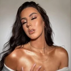 Sosu By SJ - Bronze Bar Illuminating Bronzer Stick - Sun Kissed Glow 9 Sosu By SJ - Bronze Bar Illuminating Bronzer Stick - Sun Kissed Glow -Beroemde Cosmetica Winkel 1200x1195 15