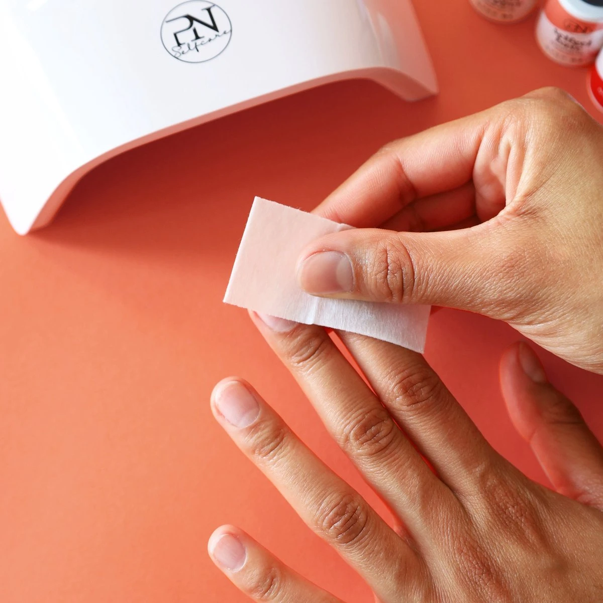 PN Selfcare - Nail Wipes - Set Van 50 Stuks - Nageldoekjes - Reiniging Voor Gellak & Nagellak 4 PN Selfcare - Nail Wipes - Set Van 50 Stuks - Nageldoekjes - Reiniging Voor Gellak & Nagellak - Afbeelding 2