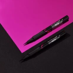 Maybelline Hyper Precise All Day Liquid Eyeliner - Zwart 17 Maybelline Hyper Precise All Day Liquid Eyeliner - Zwart -Beroemde Cosmetica Winkel 1200x1200 1033