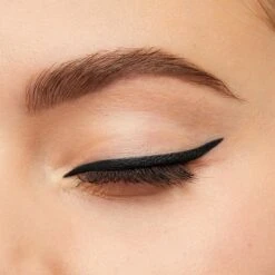 Bourjois Contour Clubbing Waterproof Oogpotlood - 41 Black Party -Beroemde Cosmetica Winkel 1200x1200 1134