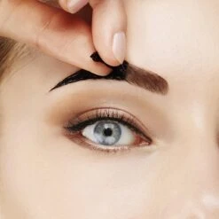 Maybelline New York Tattoo Brow Peel-Off Wenkbrauwgel - 2 Medium Brown - Bruin -Beroemde Cosmetica Winkel 1200x1200 1276