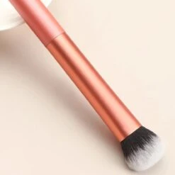 Foundation Kwast - Foundation Brush - Borstel - Foundationkwast - Blushkwast - Blush Stick - Ronde Kop - Rosé -Beroemde Cosmetica Winkel 1200x1200 1451