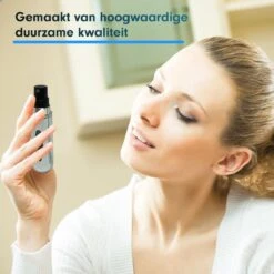 MaxedMore Navulbare Parfumverstuiver 5ml Zilver - 65 Keer Spraybare Parfum Verstuiver - Hervulbaar Tasverstuiver Voor Parfum - Meeneem Mini Geur Flesje Voor Op Reis - Lipstick Formaat Navulbaar Parfumflesje -Beroemde Cosmetica Winkel 1200x1200 1912