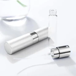 Scenty - Parfum Verstuiver Navulbaar - Mini Parfum Flesje - Reisflesje - Zilver 14 Scenty - Parfum Verstuiver Navulbaar - Mini Parfum Flesje - Reisflesje - Zilver -Beroemde Cosmetica Winkel 1200x1200 1919
