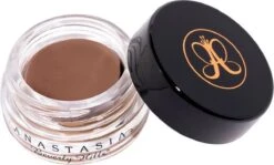 Anastasia Beverly Hills Dipbrow Pomade - Soft Brown -Beroemde Cosmetica Winkel 1200x722 1