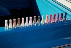 Sally Hansen Insta-Dri Nagellak - 393 Cinna-Snap -Beroemde Cosmetica Winkel 1200x804