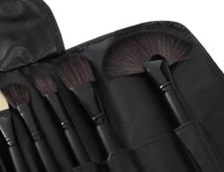 Make-up Kwasten Set - Professionele Kwasten - 24-delig Met Tasje - Cosmetica Kwasten - Zwart - Rheme -Beroemde Cosmetica Winkel 1200x925 1