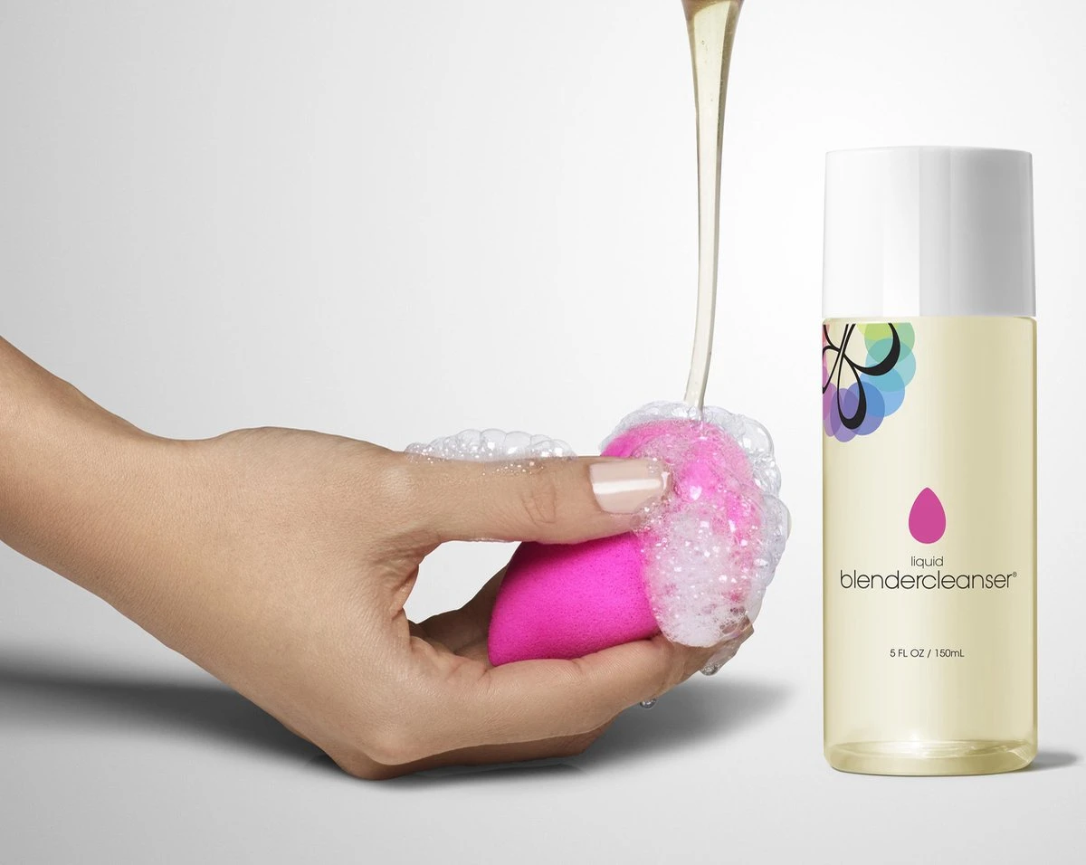 Beautyblender Liquid Cleanser - 150 Ml 5 Beautyblender Liquid Cleanser - 150 Ml - Afbeelding 3