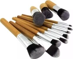 10-delig Bamboe Make-up Geschenkset- Make-up Kwasten - Make Up Brush- Poederkwast -Make Up Penselen Set -Foundation Kwast- Poeder Kwast- Concealer Brush- Lip Brush -Beroemde Cosmetica Winkel 1200x974 1