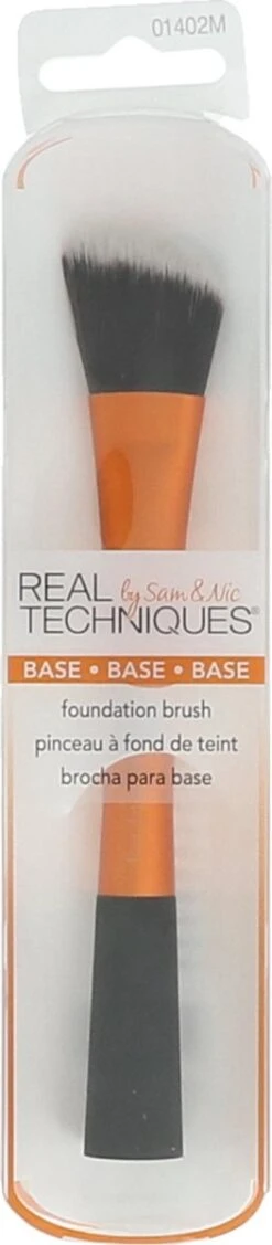 Real Techniques Foundation Brush - Make-up Kwast -Beroemde Cosmetica Winkel 263x1200 1