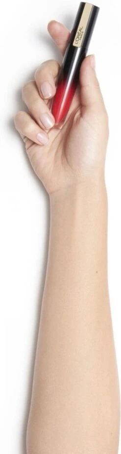 L’Oréal Paris Brilliant Signature Lippenstift - 302 Be Outstanding - Nude - Ultra Glanzend -Beroemde Cosmetica Winkel 320x1200 4