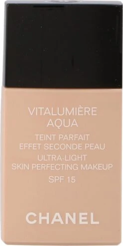 Chanel Vitalumiere Aqua Foundation - 30 Beige - SPF15 - 30 Ml -Beroemde Cosmetica Winkel 600x1200 1