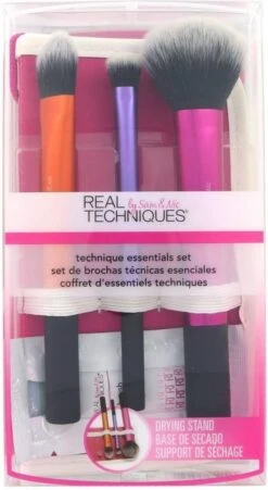 Real Techniques Essentials Set - 3 Delig - Make-up Kwastenset 16 Real Techniques Essentials Set - 3 Delig - Make-up Kwastenset -Beroemde Cosmetica Winkel 657x1200 4