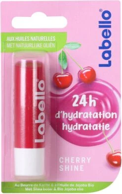 Labello Cherry Shine - Lippenbalsem -Beroemde Cosmetica Winkel 754x1200 1