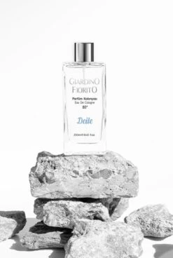 Giardino Fiorito | Deite | Parfum Cologne | 80 Graden | Eau De Cologne | Transparant | Fles | Spray | 250 ML 10 Giardino Fiorito | Deite | Parfum Cologne | 80 Graden | Eau De Cologne | Transparant | Fles | Spray | 250 ML -Beroemde Cosmetica Winkel 806x1200 1