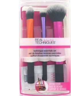 Real Techniques Essentials Set - 3 Delig - Make-up Kwastenset 17 Real Techniques Essentials Set - 3 Delig - Make-up Kwastenset -Beroemde Cosmetica Winkel 894x1200 2