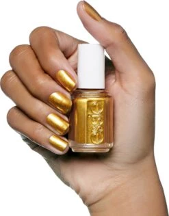 Essie Nagellak Winter 2018 - 587 Million Mile Hues 22 Essie Nagellak Winter 2018 - 587 Million Mile Hues -Beroemde Cosmetica Winkel 939x1200